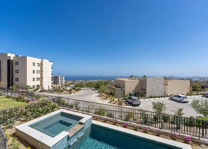 Private Pool & With Stunning Ocean Views Solaria E 101 *