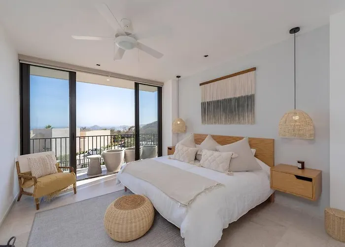 Private Pool & With Stunning Ocean Views Solaria E 101